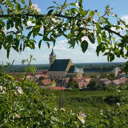 Granny's Svätý Jur